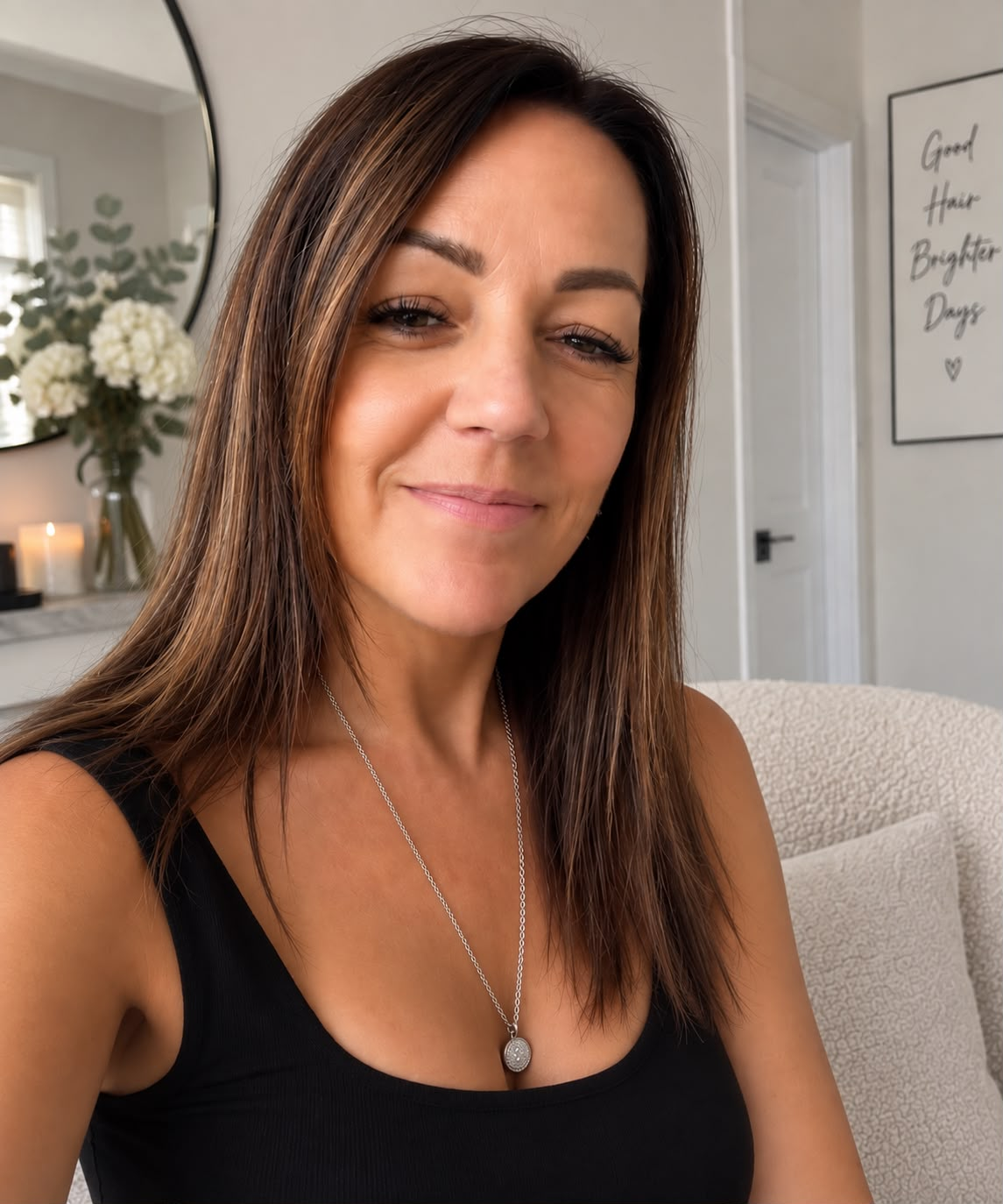 Amanda Sutton, hair extension and hair loss specialist